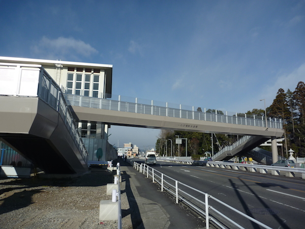 一の沢歩道橋の外観