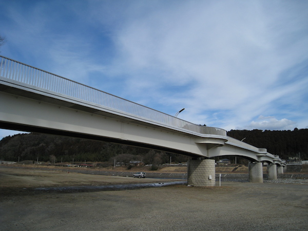 那珂川歩道橋の外観
