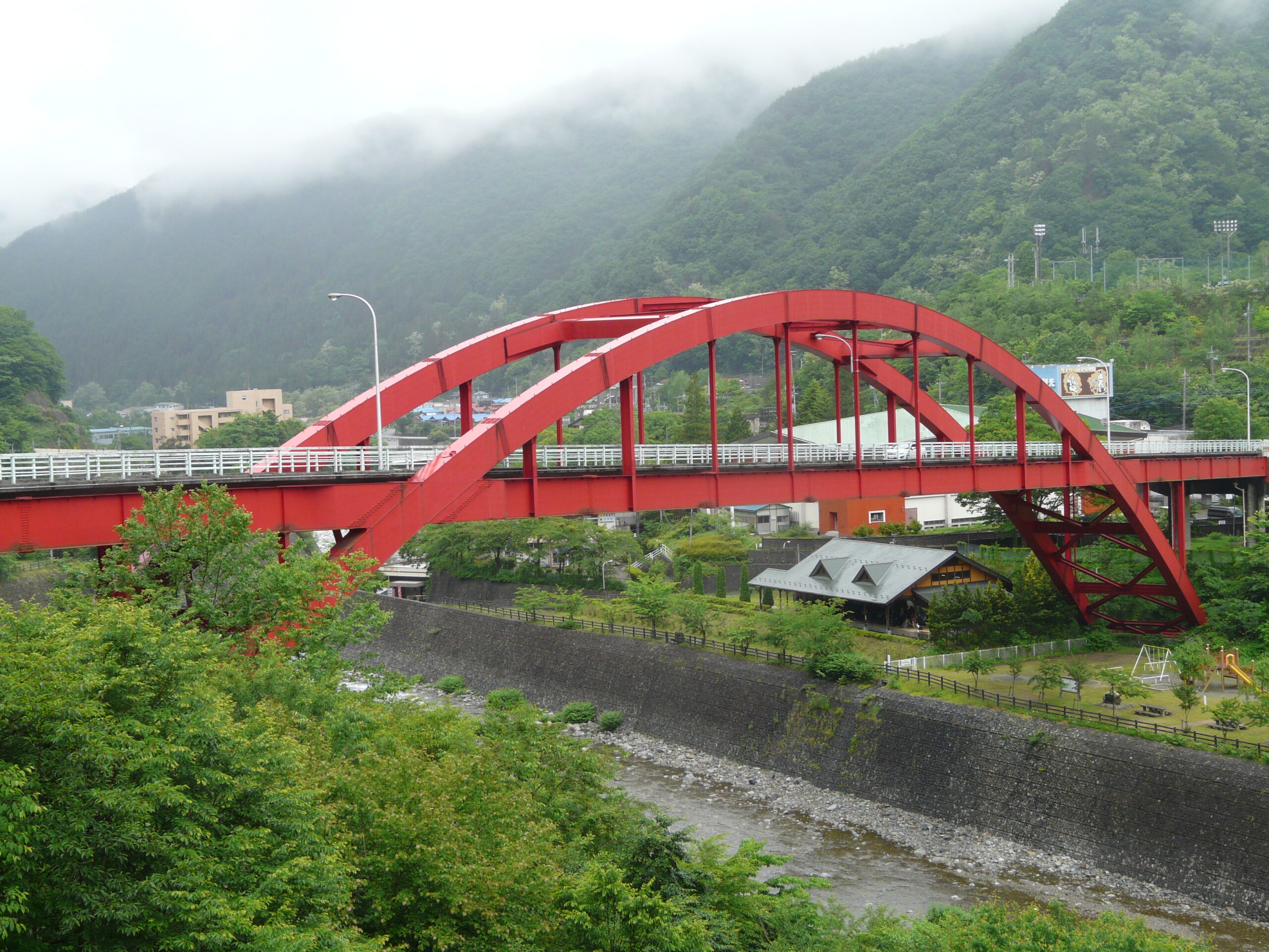 通洞大橋の外観
